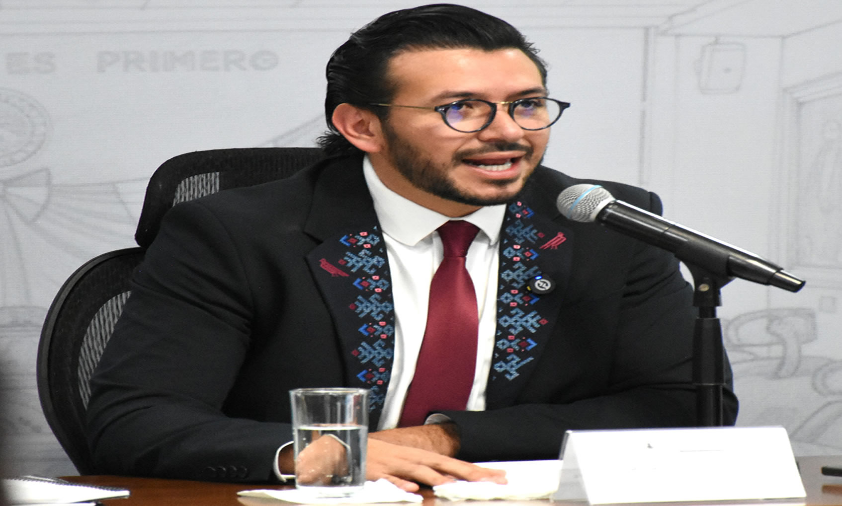 imagen que te permite ver a los Diputados en Sesión