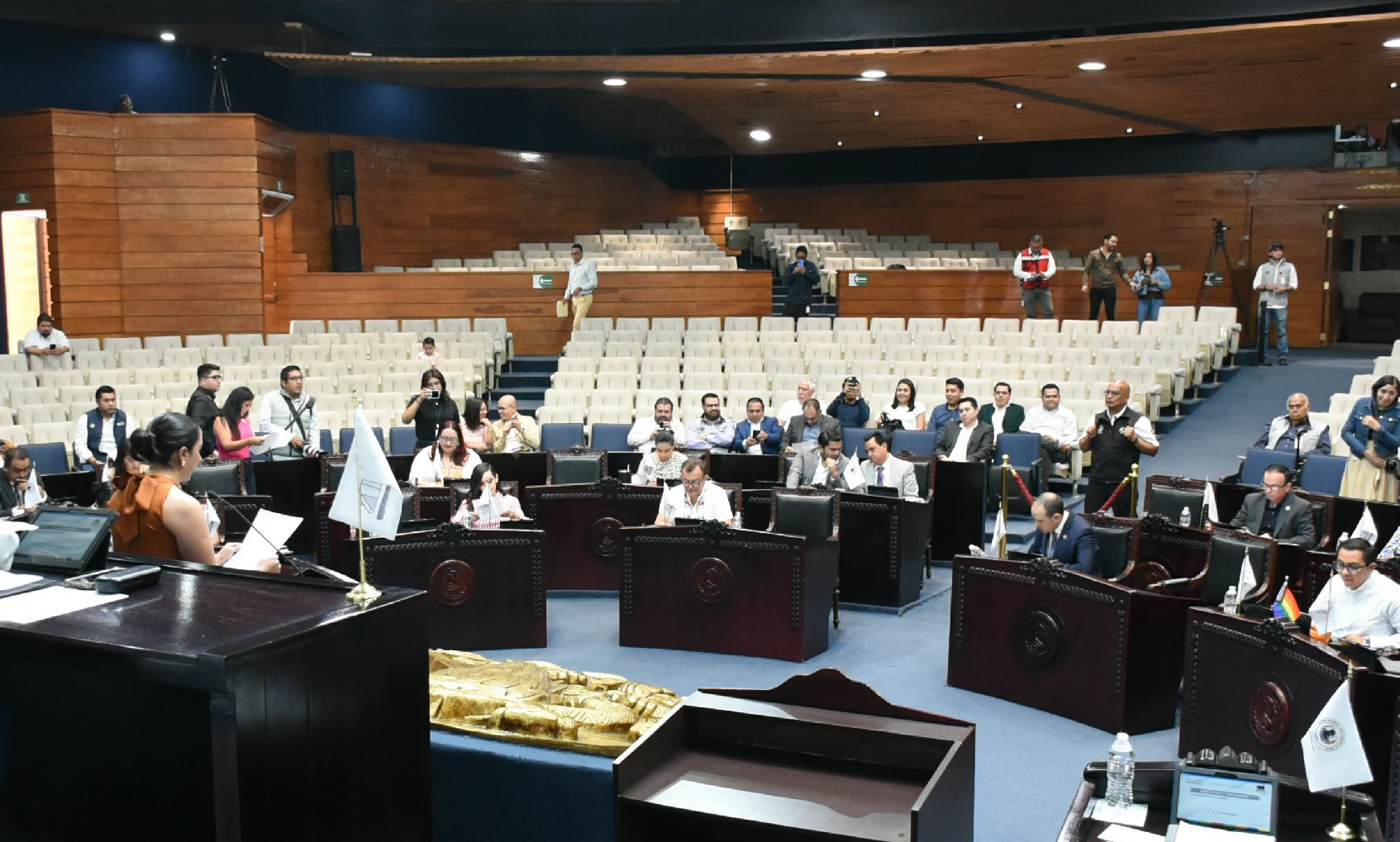 imagen que te permite ver a los Diputados en Sesión