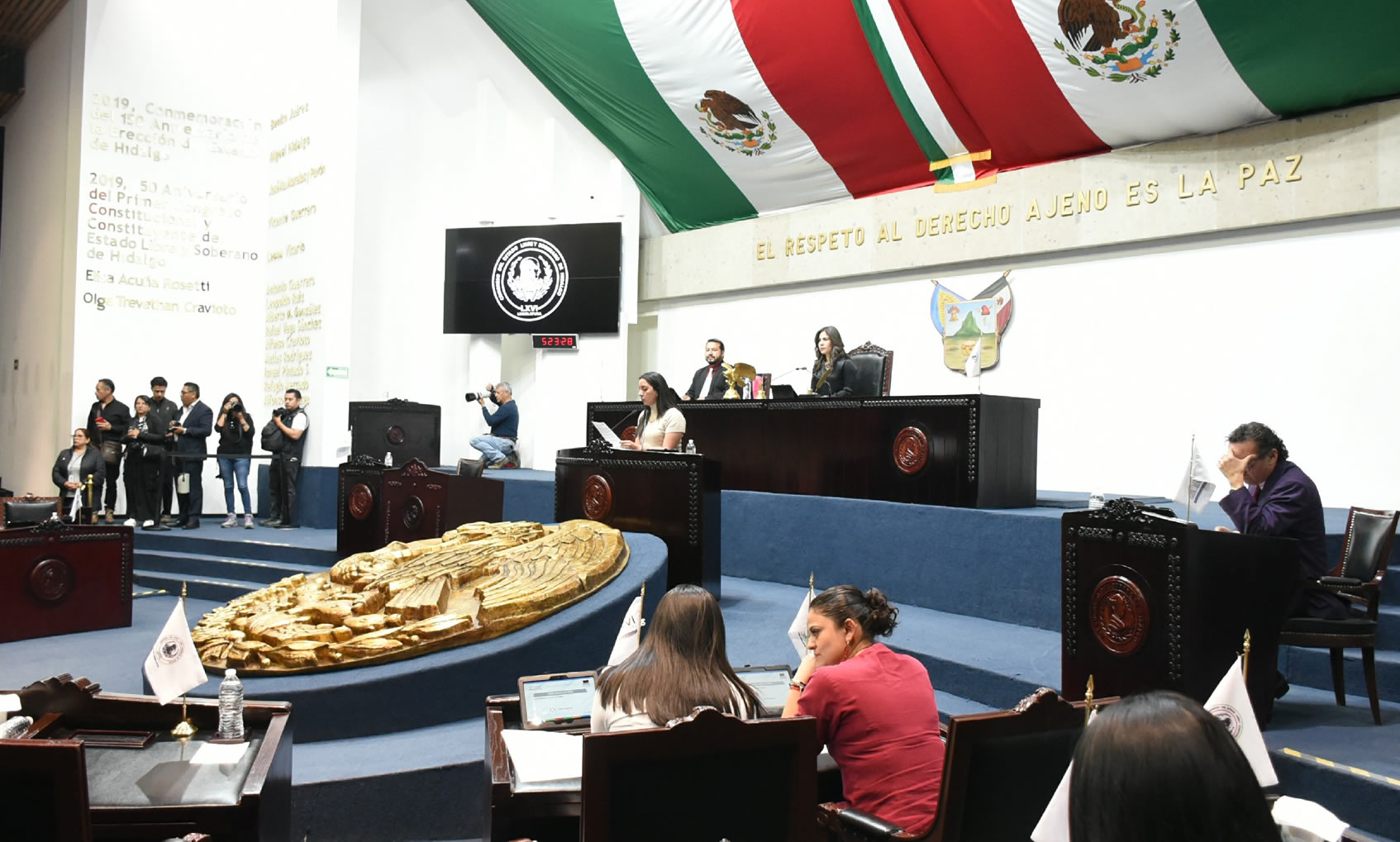 imagen que te permite ver a los Diputados en Sesión